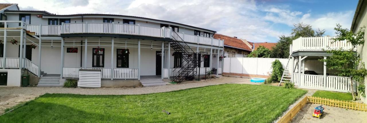 Casa J. Gusbeth Apartment Brasov Luaran gambar