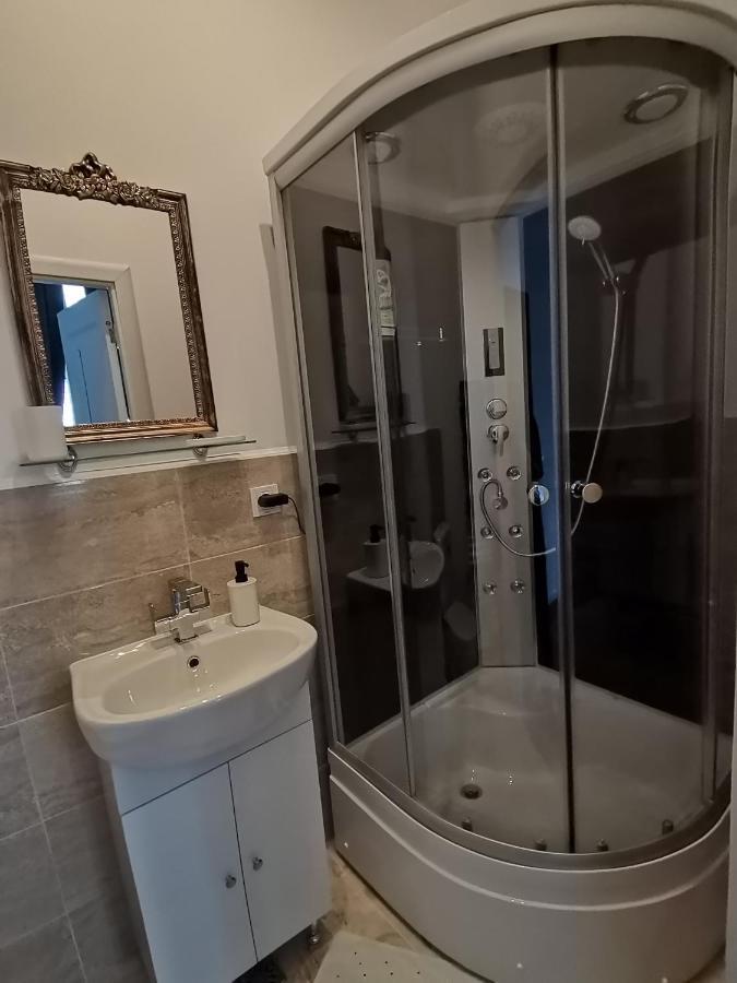 Casa J. Gusbeth Apartment Brasov Luaran gambar
